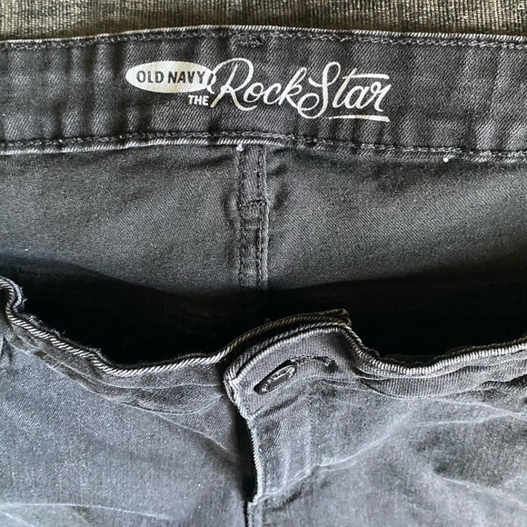 Old Navy 18 Jeans - Picture 5 of 6